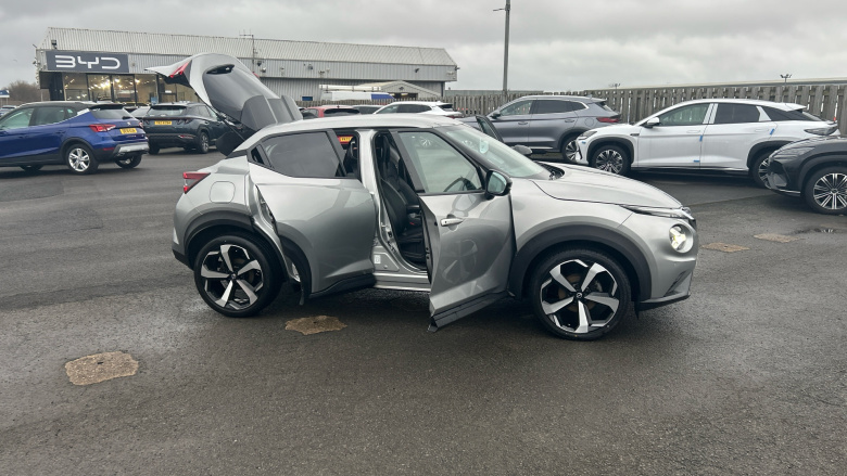 Nissan Juke 1.0 DiG-T 114 Tekna 5dr Petrol Hatchback